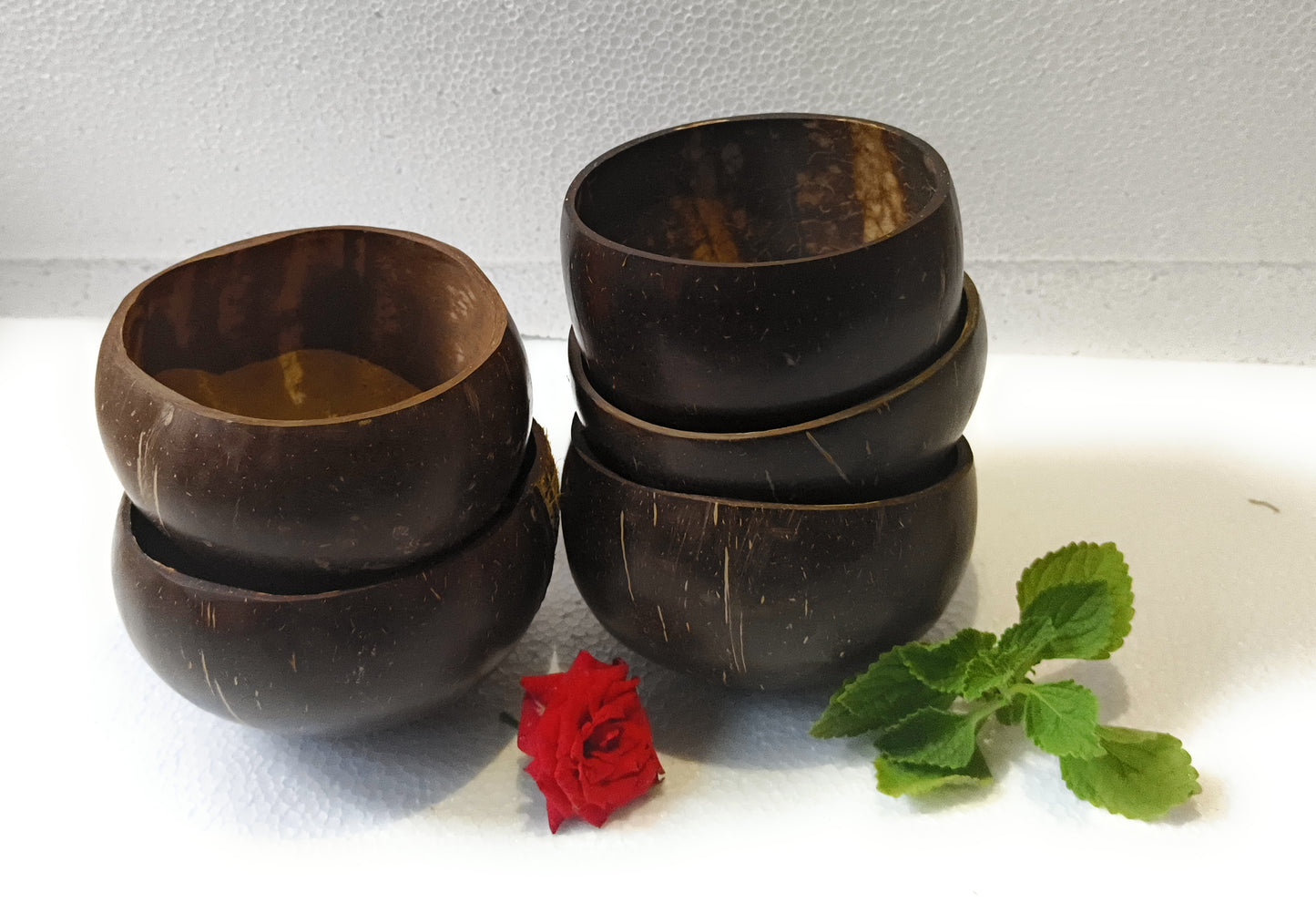 Beetroots Natural Coconut Shell Bowls, 500ml Capacity, Set of 5, Brown, Round Shape, Hand Wash Only