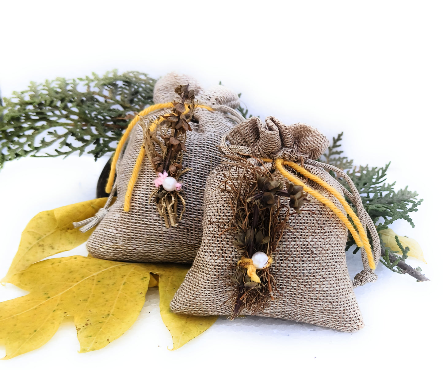 Eco-friendly natural herbs,vetiver ,camphor( Pacha Karpooram) infused Car Air Freshener Pouch, Completely non-toxic,aromatheraupic healing feel,consistant aroma upto 90 days,Pack of 2