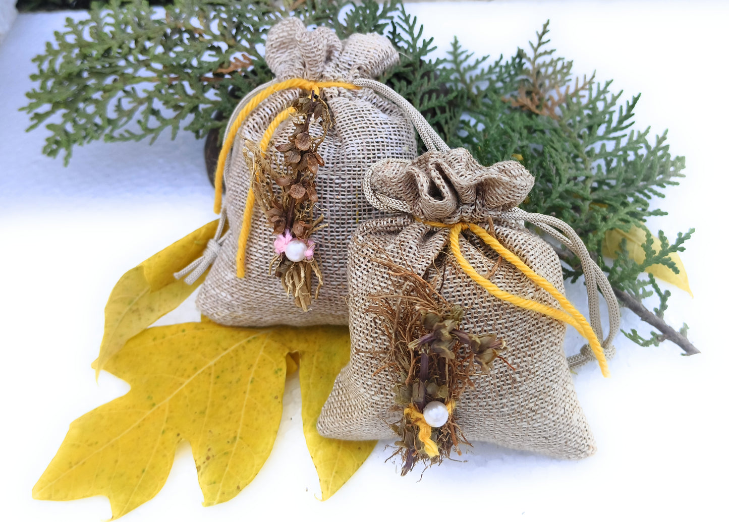 Eco-friendly natural herbs,vetiver ,camphor( Pacha Karpooram) infused Car Air Freshener Pouch, Completely non-toxic,aromatheraupic healing feel,consistant aroma upto 90 days,Pack of 2