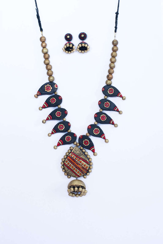 Handmade Terracotta Jewellery | Black and Red